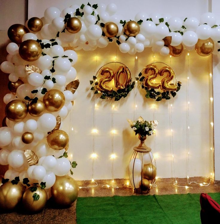 Born to Party provides stunning balloon decoration in Rohini, Delhi. Perfect for birthdays, parties, and events. Book expert balloon decorators today! 